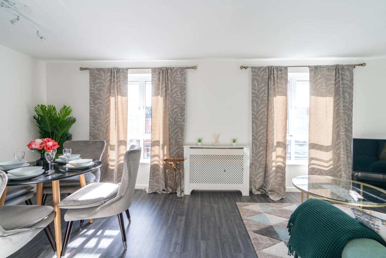 Appartement By Rehoboth - Abbey Wood Station - Zone 4 *